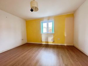 Living Room- click for photo gallery